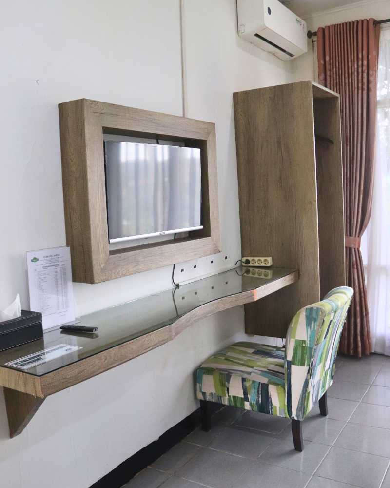 Kamar Anggrek 2