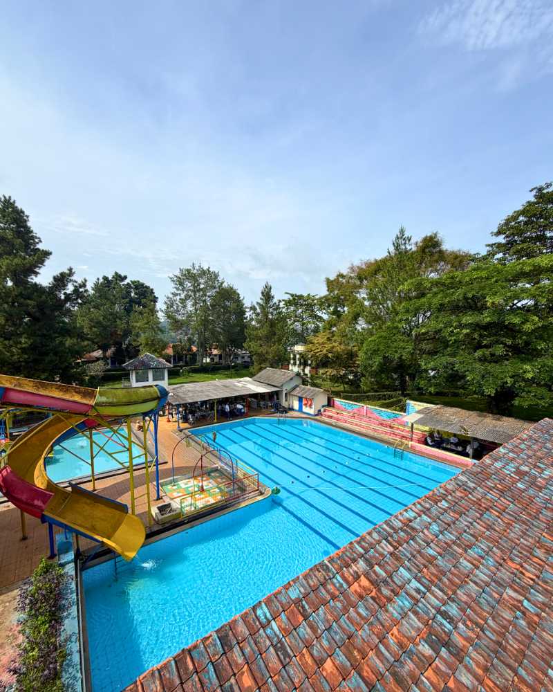 Kolam Renang Tirta Dara 1